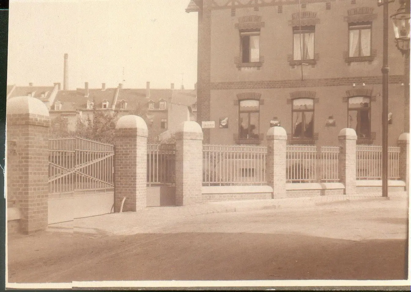 Einzäunung des städtischen Gaswerks 1925