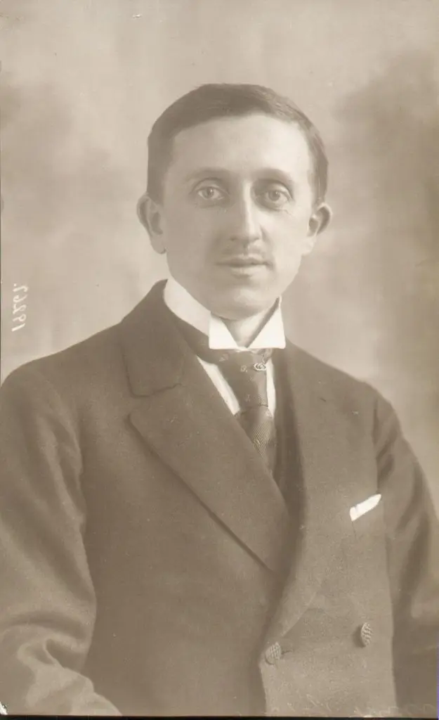 Schlosser Walter Hofmann